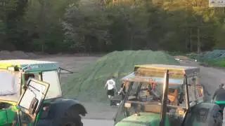 Zeitraffer 1 Schnitt 2016 Silo fest fahren und zudecken