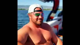 Boating with OUTDOOR Supplements Ascend the OUTDOOR Performance Drink
