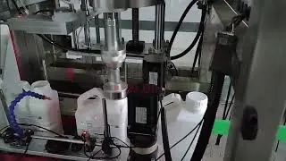 1 gallon jug cap screwing machine|YQ servo motor plastic lid capping equipment #machinery