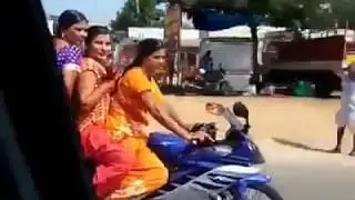 Indian Women Driving Bike | Speed And Style | Driving in traffic