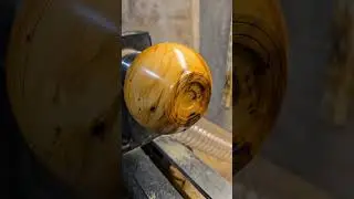 Beautiful Yew.... bowl 7 well underway, watch this space! 😊 #wood #woodworking #woodlathe #diy