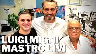 Rasatura dal barbiere Luigi Migni col nuovo rasoio acquistato da Mastro Livi, l'artigiano italiano