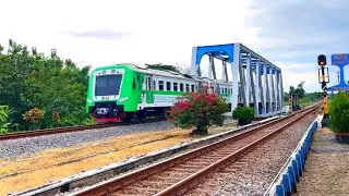 BIAS TRAIN,TOP 17 KOMPILATION HIGH SPEED PERFECT CROSSING TRAINS| DIESEL TRAINS| INDONESIAN RAILWAYS