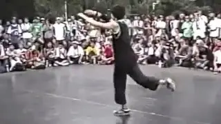 SYUNYA(FloorMasters) vs MOMO(8NORTHGATE) BBOYPARK2002 TEENAGE BATTLE