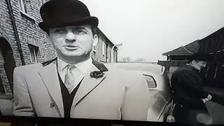 Harry. H. Corbett with Jon pertwee from the 1963 film ladies who do