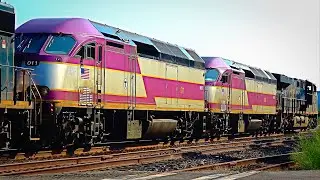 I Was Filming a CSX Train And Surprise! Awesome Sister Unit Engines w a DPU Alright! And More Trains