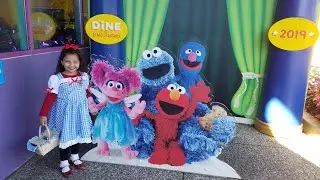 Dine with Elmo and Friends | The Counts Halloween Spectacular | SESAME PLACE 2019 | Birthday