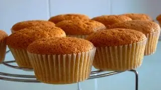 Receta b&aacute;sica de Cupcakes - Como hacer Bizcocho para Cupcakes F&aacute;cil