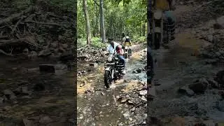 Bullet 350 Bhai! Off-Road Mein Bhi Dhamaka! 😎 | Royal Enfield Bullet Off-Road Test
