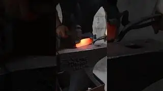 Knife making // Forging the tang #knifemaking #forging #blacksmith