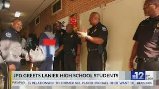 Jackson police greet Lanier High School students