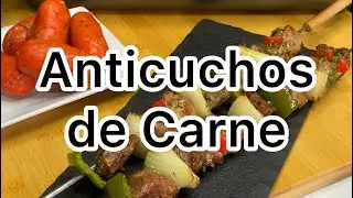 ANTICUCHOS DE CARNE