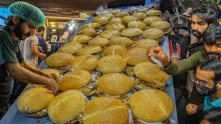 FASTEST STREET CHEF MAKING CRISPY ZINGER BURGER AND CREAMY MAYO ROLL PARATHA | STREET FOOD LOVERS