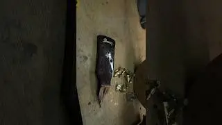 Broken guitar headstock repair. Pt 1