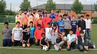 Tyler Blackett and Paddy McNair visit year seven pupils before the new school year - #SchoolsUnited