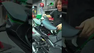 Kawasaki Z1000 detailing maintenance