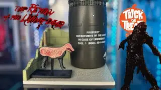 Trick or Treat Studios The Return of the Living Dead 245 Trioxin Barrel Accessory Set review