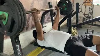 Punjab ma gya gym 😅💪🏋️&zwj;♀️ || love vlogss || #lovevlogs #punjab #gym