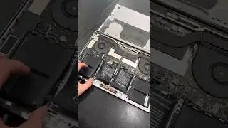 This is a common issue when buying a refurbished Mac: Low quality 3rd party batteries. 