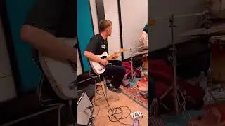 Jamming with Tom Misch, Yussef Dayes, Venna, Rocco Pallodino, and Alexander Bourt