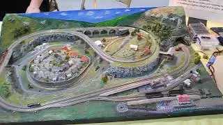 T Scale trains, 1 - 450 scale  Flying Banana train
