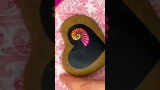 Most Satisfying and Cool Heart painting on stone ❤️❤️ #shorts #viral #heart #suwiartcalligraphy #art
