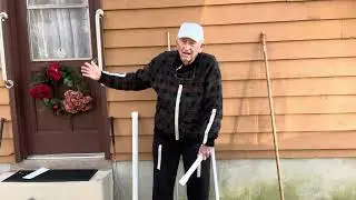 HOLIDAY MAGIC… golf leverage supplied by our 4 appendages (2 arms/2 legs). @ Bob Cunningham Golf