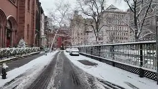 Snow covers the streets outside St. George&rsquo;s Church - 12/27/2025