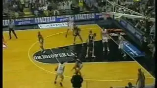 Virtus Bologna vs. Fortitudo (2001)