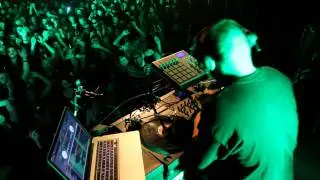 DJ Hedspin - 2011 Red Bull Thre3style World Finals (Preliminaries @ Venue)  [Unedited]