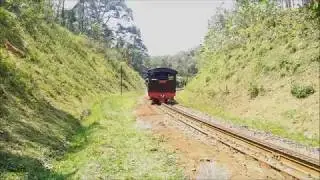 Menikmati momen menanjak loko uap bergerigi B2503  Ambarawa - Bedono