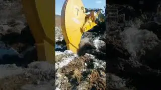 Digging frozen soil! Please contact your friend of Snow Kingdom.