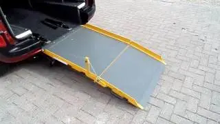Renault Kangoo Wheelchair Accessible Vehicle Automatic Ramp