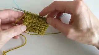 SpinYouRound wristwarmer. Start the thumb opening