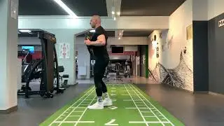 0790 | Front Hold Backwards/Reverse Lunge w/ Core Rotation w/ Weight Plate