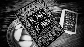 Tom&rsquo;s Town - Art of Play - Deck Review!