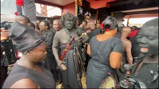 EFFIDUASE SUMANKWA HENE AND HIS AKOMFOUR AT ASANTE MAMPONG HENEH’S DOTEYIE