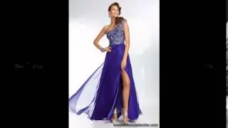 robe de bal&nbsp;bleu royal