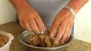 COMO FAZER UMA BOA MASSA PARA PESCAR TILÁPIAS E OUTROS PEIXE PRINCIPALMENTE EM PESQUEIROS