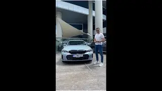 Makyajlı BMW 3 Serisi (2022)'nin paketini a&ccedil;tık ve s&uuml;rd&uuml;k