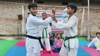 You tell me yours, it is like this | Hand grab self defense technique 😱
