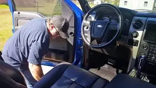 ✅ SHOOTOUT!!!  Mothers VLR vs West Coast Customs Interior Detailer