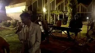 مع السلامة - عبد المنعم أب سم | أداء حي من حفلة ساحرة تُلهب الجمهور