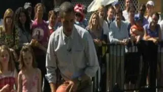 Obama Shoots Hoops at Easter Egg Roll