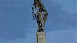 Pomnik Slav&iacute;n wraz z cmentarzem żołnierzy Radzieckich -  Bratysława #1