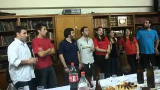 Coro Folke en el &aacute;gape post Mameloshn