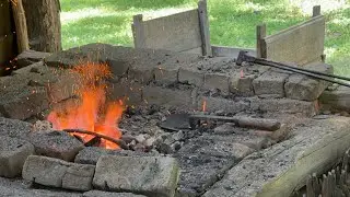 Historic Blacksmithing (Heat, Bending Metal, and Finishing) #history #blacksmith #subscribe #shorts 