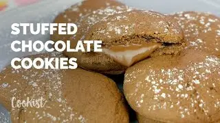 Hazelnut cream stuffed chocolate cookies: thick and chewy, rich of chocolate!