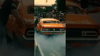 Burnout Maverick V8 - wot #v8 #carrosantigos #maverick #arrancada #musclecar
