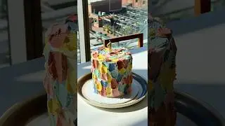 Очень красочный торт на первый день рождения 🎨🌈💕